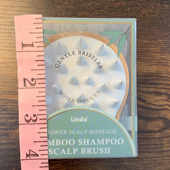 Lindo Bamboo Scalp Massage Brush - Picture 5 of 5